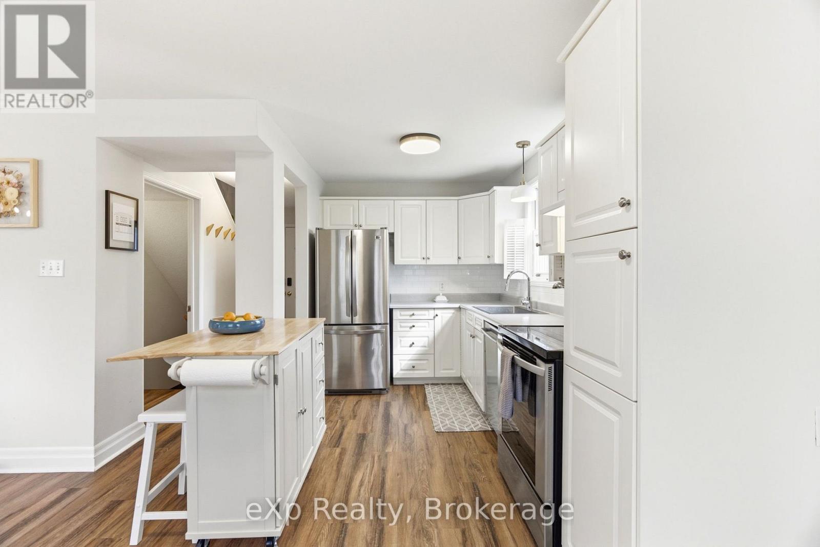 110 Huntingdon Avenue, Stratford, Ontario  N5A 6P2 - Photo 11 - X13094316