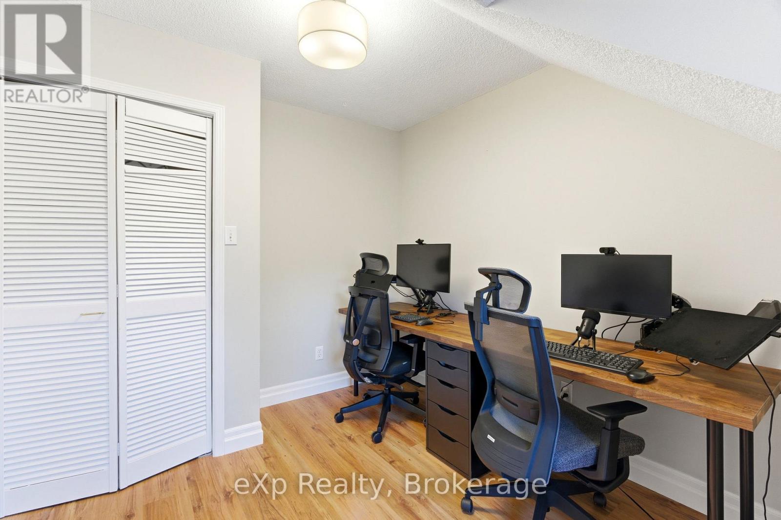 110 Huntingdon Avenue, Stratford, Ontario  N5A 6P2 - Photo 18 - X13094316