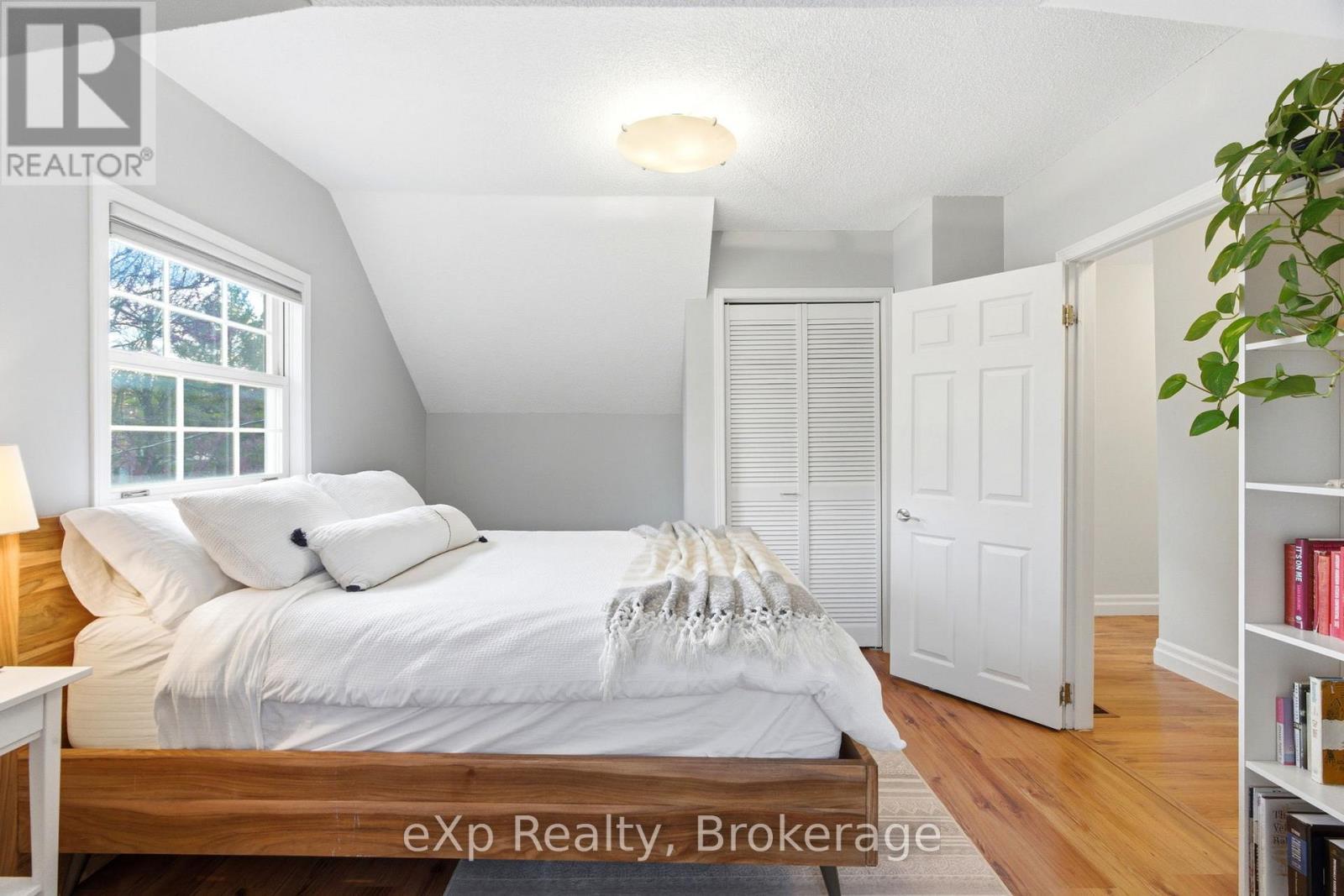 110 Huntingdon Avenue, Stratford, Ontario  N5A 6P2 - Photo 20 - X13094316