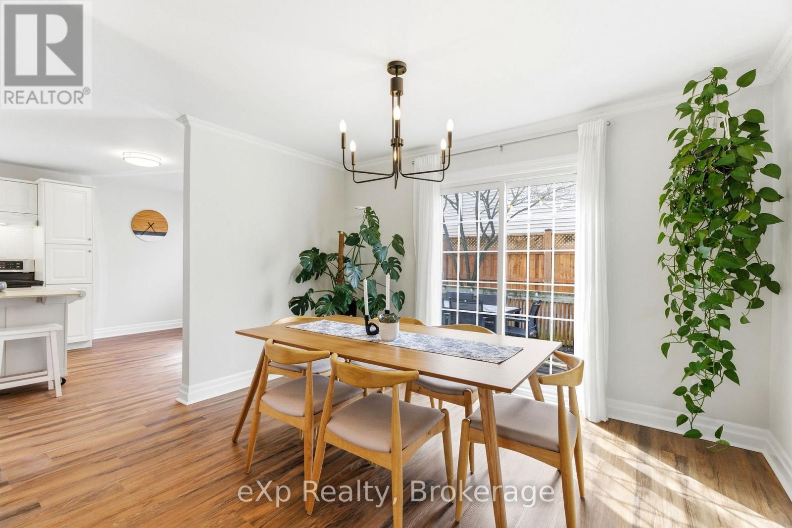 110 Huntingdon Avenue, Stratford, Ontario  N5A 6P2 - Photo 3 - X13094316