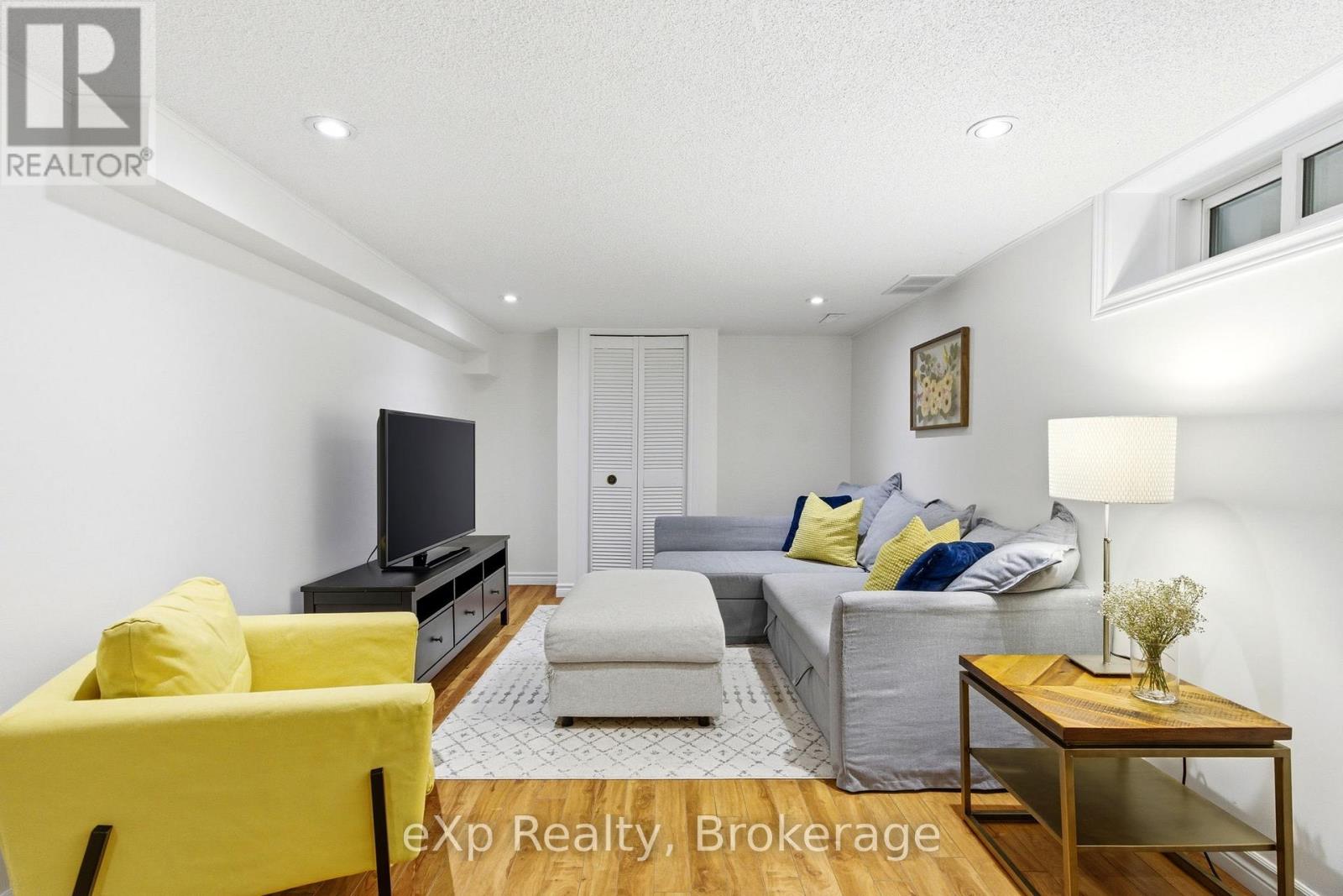 110 Huntingdon Avenue, Stratford, Ontario  N5A 6P2 - Photo 5 - X13094316