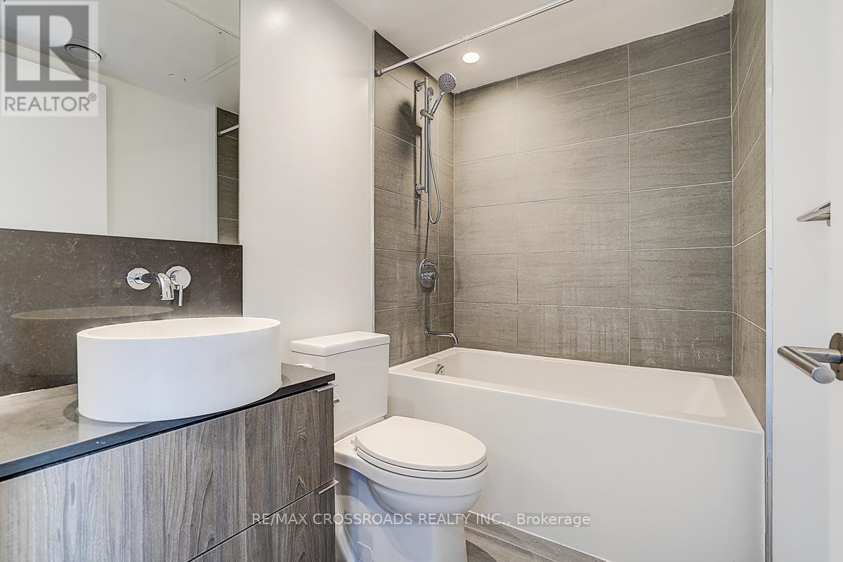 1802 - 161 Roehampton Avenue, Toronto, Ontario  M4P 0C8 - Photo 33 - C13094204