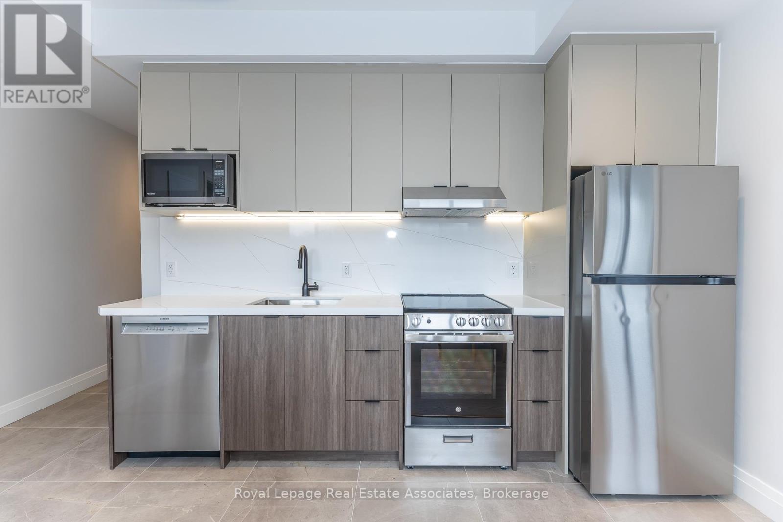 304 - 1000 Bathurst Street, Toronto, Ontario  M5R 3G7 - Photo 12 - C13094230
