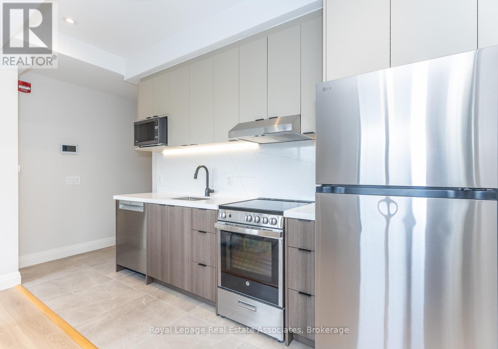 304 - 1000 Bathurst Street, Toronto, Ontario  M5R 3G7 - Photo 13 - C13094230