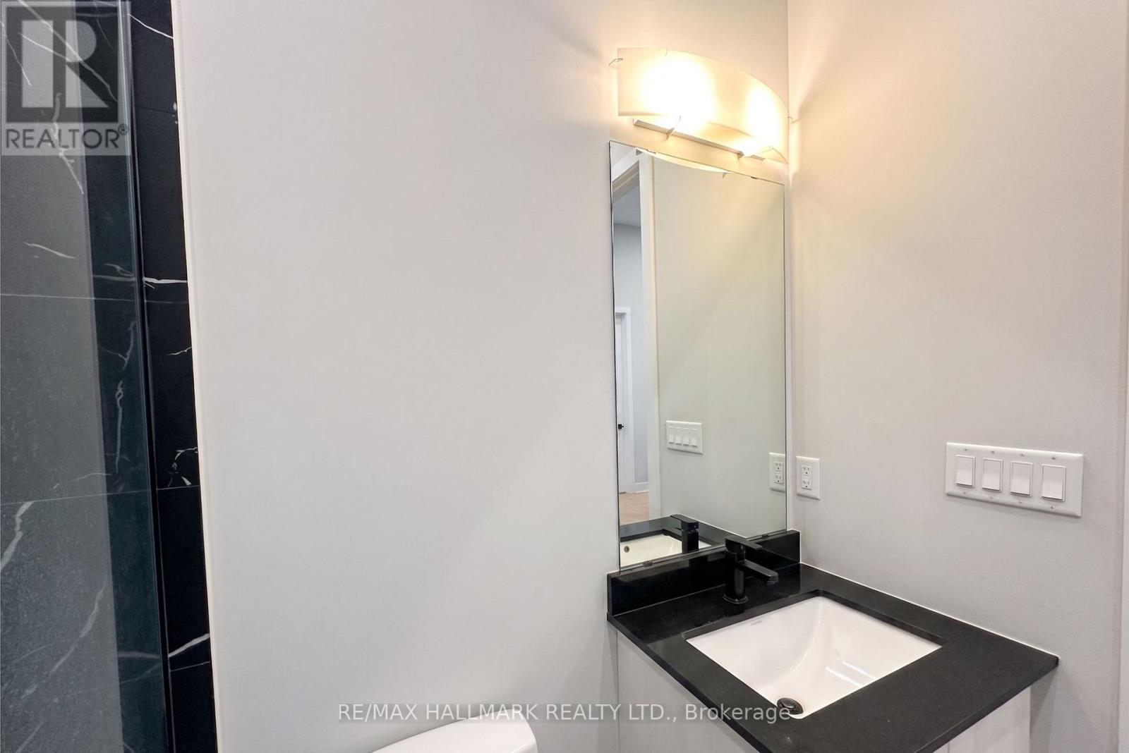 5 Norbury Crescent, Toronto, Ontario  M1P 0G3 - Photo 12 - E13094210