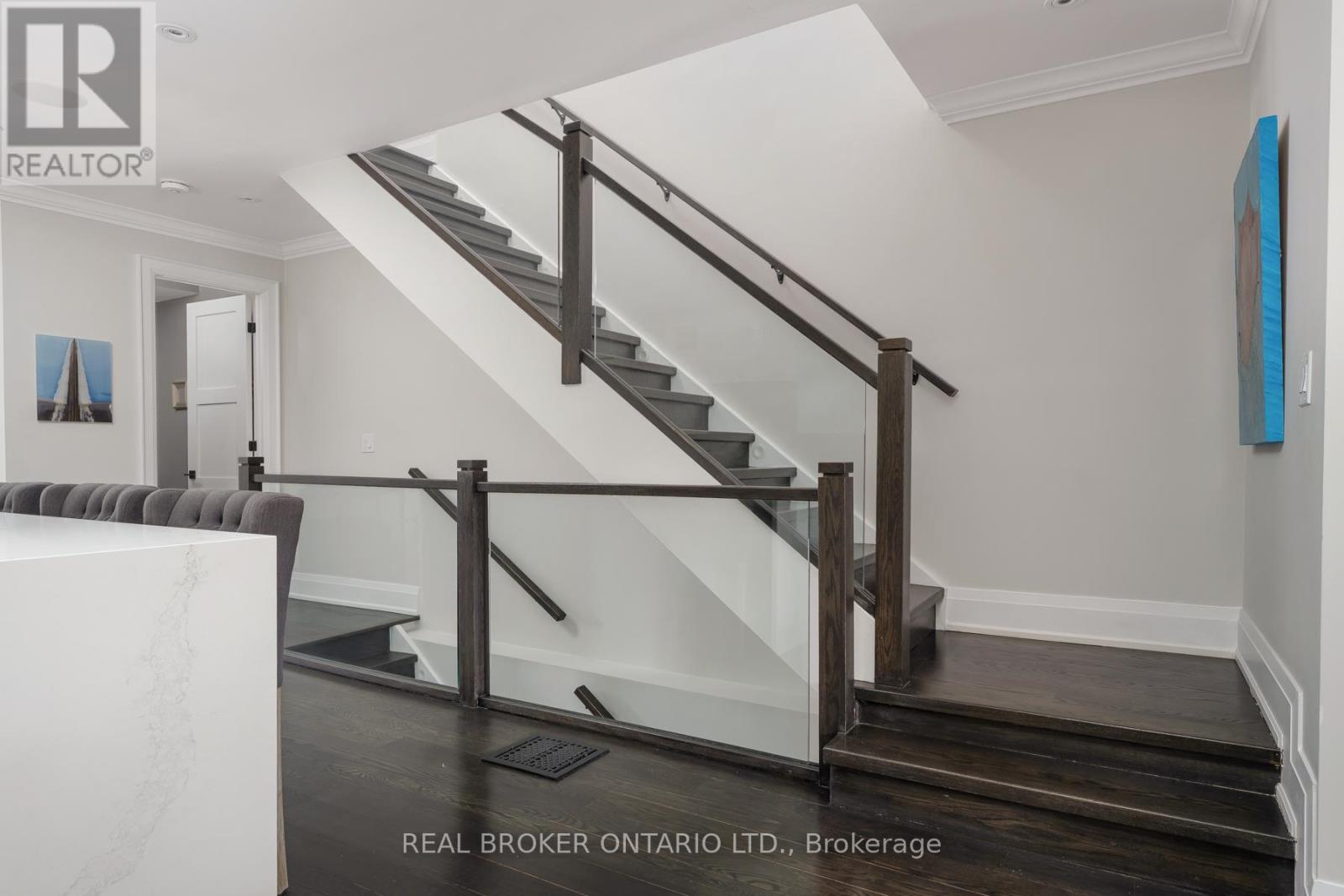 40 Brooklyn Avenue, Toronto, Ontario  M4M 2X5 - Photo 12 - E13094274