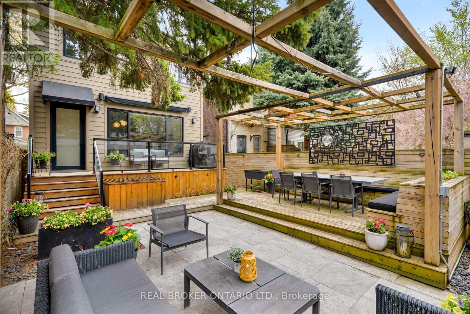 40 Brooklyn Avenue, Toronto, Ontario  M4M 2X5 - Photo 38 - E13094274