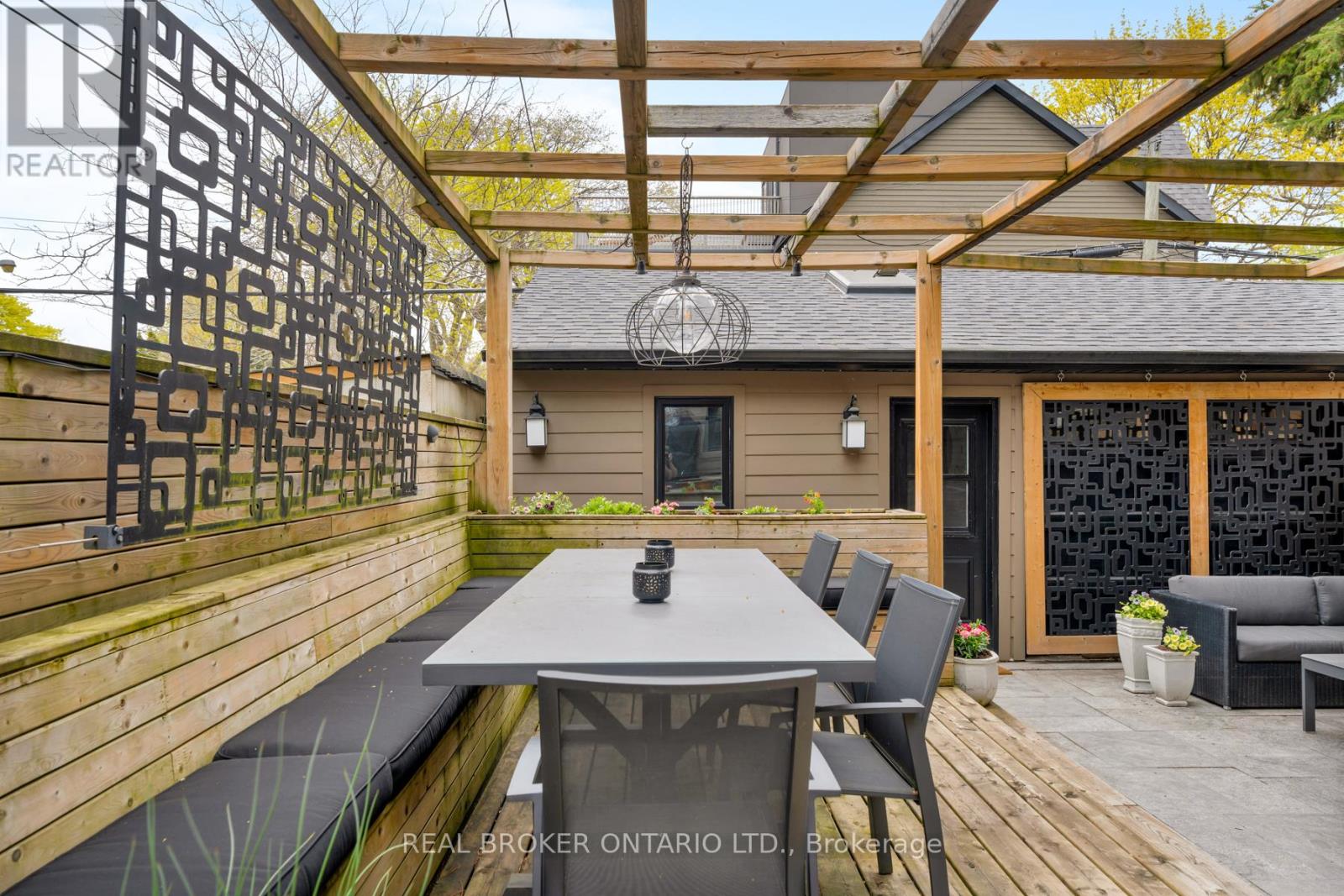 40 Brooklyn Avenue, Toronto, Ontario  M4M 2X5 - Photo 39 - E13094274