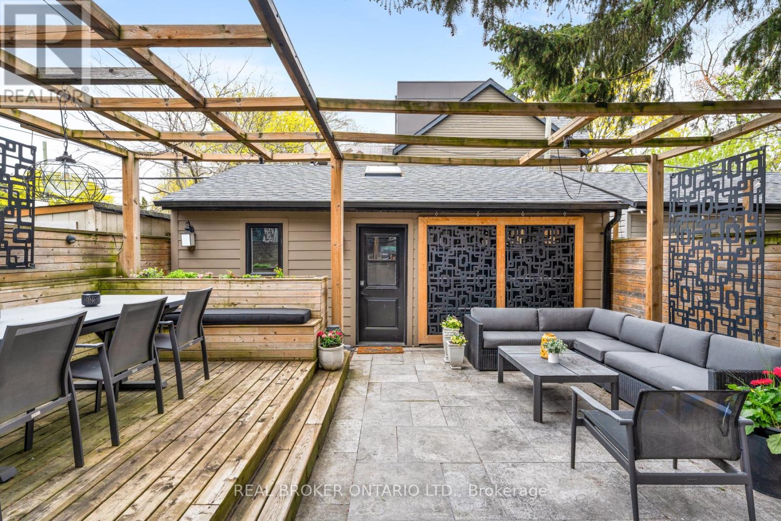 40 Brooklyn Avenue, Toronto, Ontario  M4M 2X5 - Photo 41 - E13094274