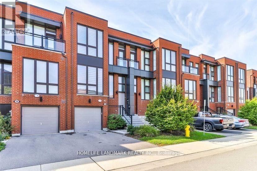30 CRESTRIDGE DRIVE, Vaughan, Ontario