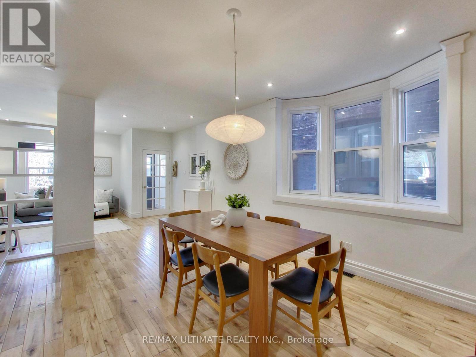 24 Pauline Avenue, Toronto, Ontario  M6H 3M8 - Photo 10 - W13094218