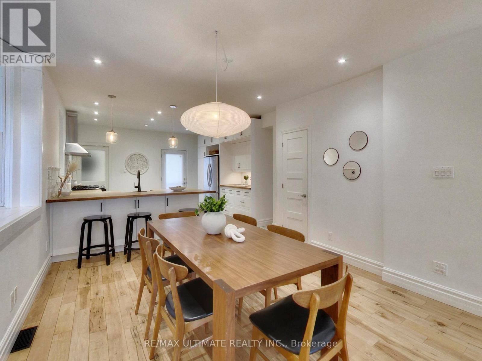 24 Pauline Avenue, Toronto, Ontario  M6H 3M8 - Photo 11 - W13094218