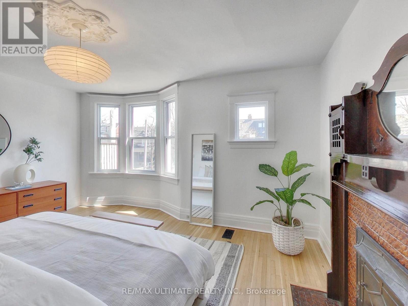 24 Pauline Avenue, Toronto, Ontario  M6H 3M8 - Photo 22 - W13094218