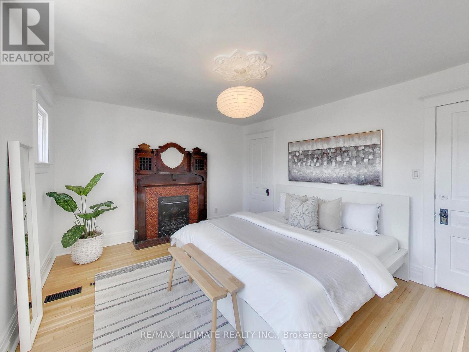 24 Pauline Avenue, Toronto, Ontario  M6H 3M8 - Photo 23 - W13094218