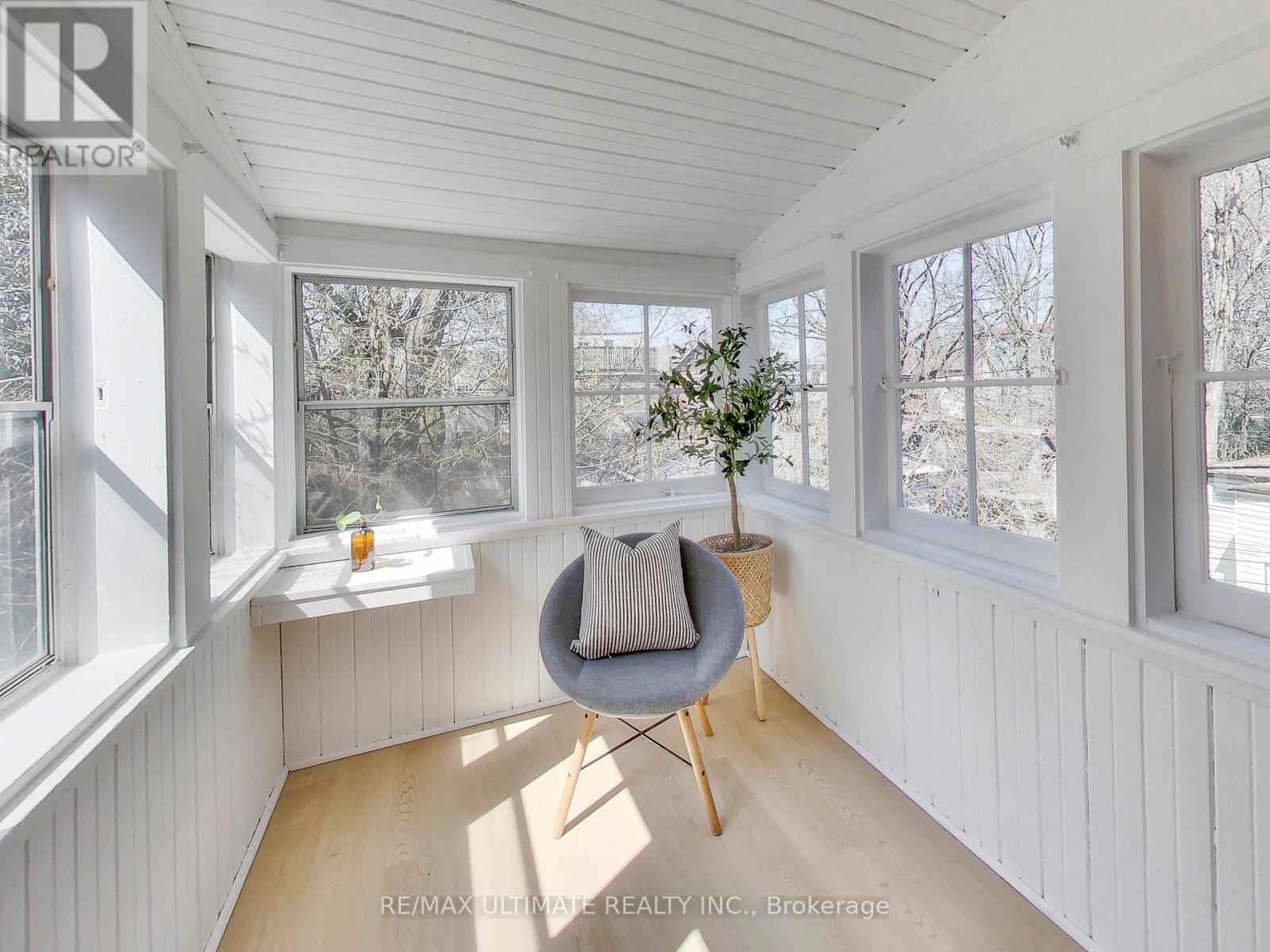 24 Pauline Avenue, Toronto, Ontario  M6H 3M8 - Photo 27 - W13094218