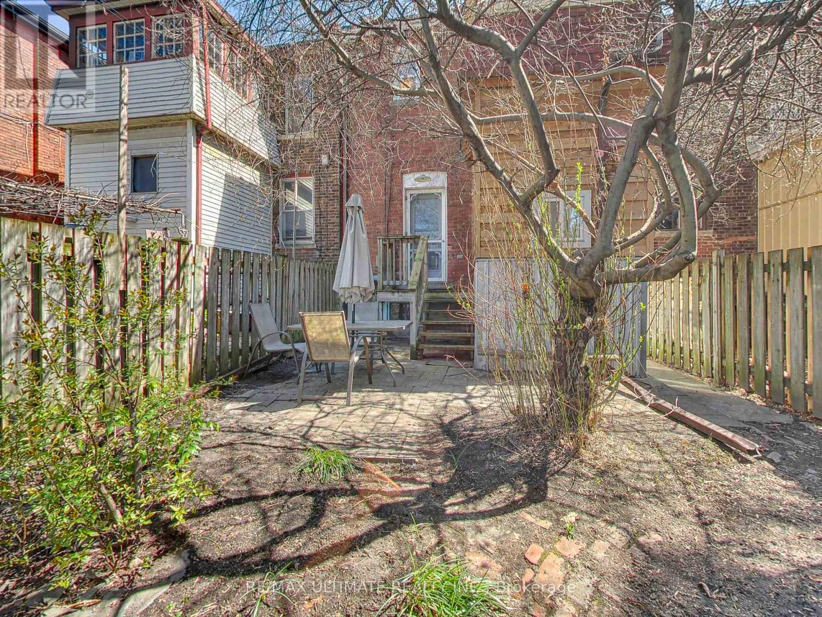 24 Pauline Avenue, Toronto, Ontario  M6H 3M8 - Photo 46 - W13094218