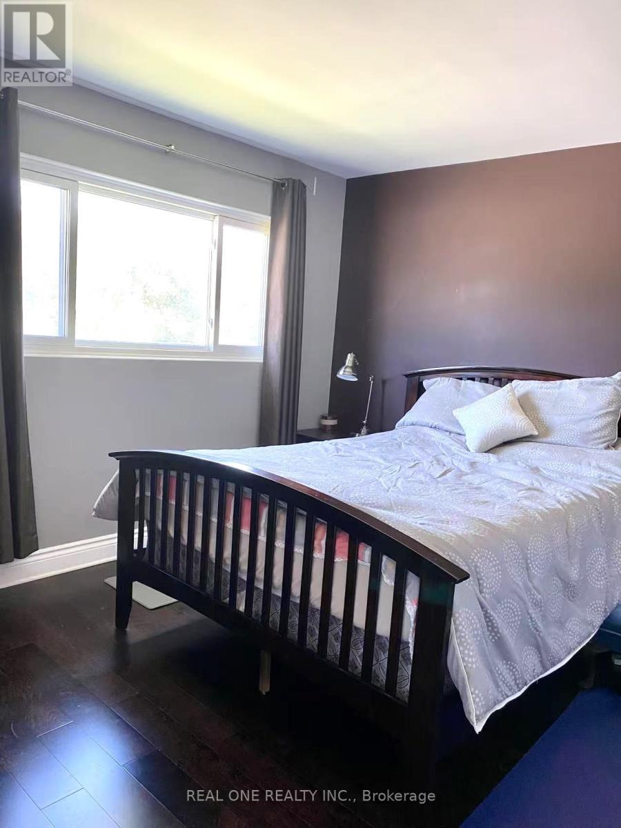 3578 Queenston Drive, Mississauga, Ontario  L5C 2G6 - Photo 18 - W13094242