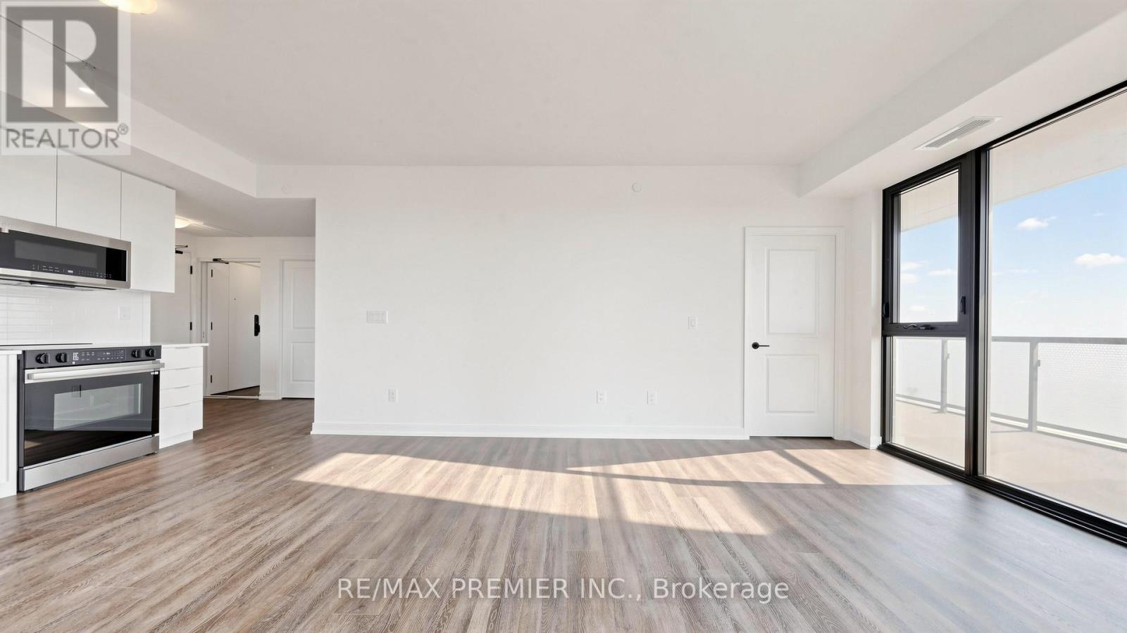 1108 - 2075 Lakeshore Road, Burlington, Ontario  L7R 0H3 - Photo 10 - W13094290