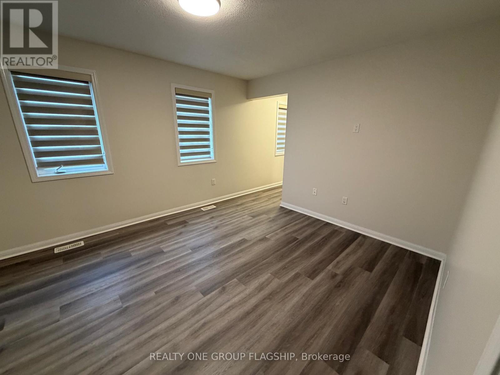 111 Higginbotham Crescent, Milton, Ontario  L9T 8E1 - Photo 10 - W13094302