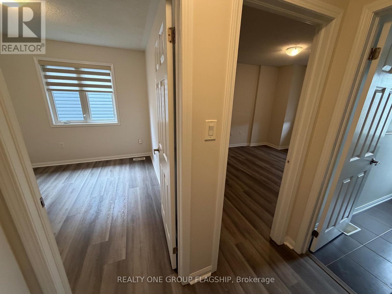 111 Higginbotham Crescent, Milton, Ontario  L9T 8E1 - Photo 12 - W13094302
