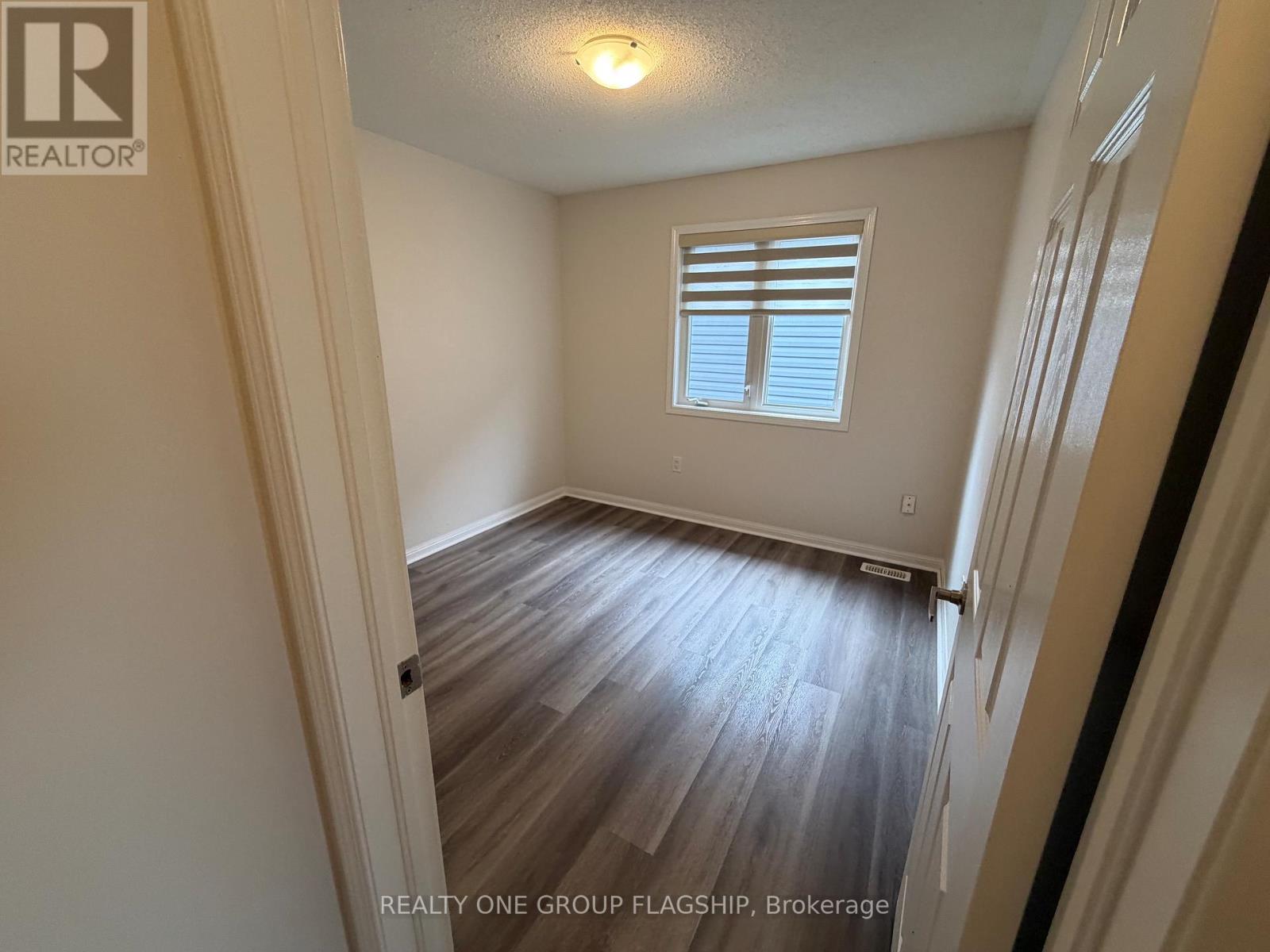 111 Higginbotham Crescent, Milton, Ontario  L9T 8E1 - Photo 14 - W13094302