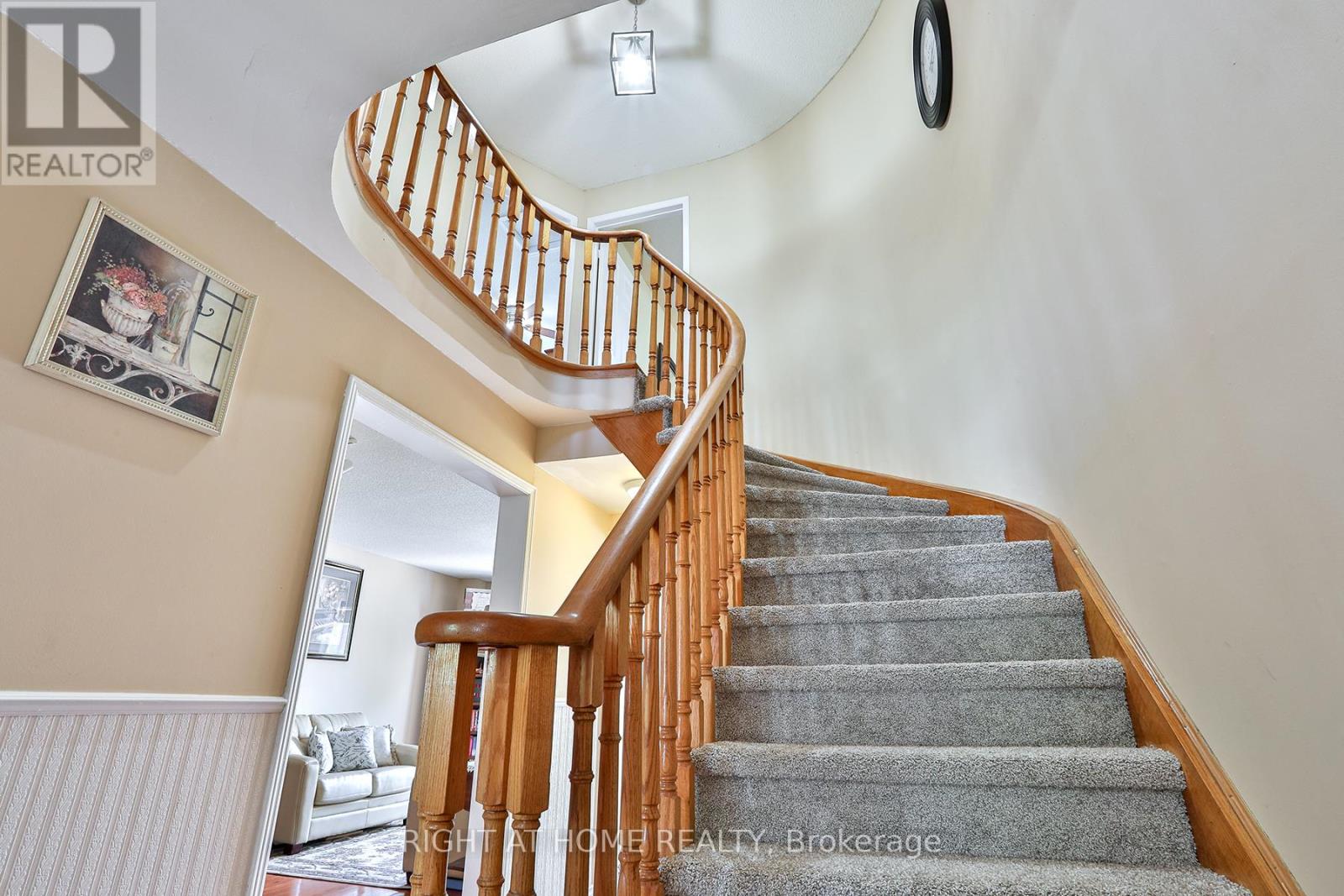3392 Water Lily Court, Mississauga, Ontario  L5N 6B5 - Photo 18 - W13094322