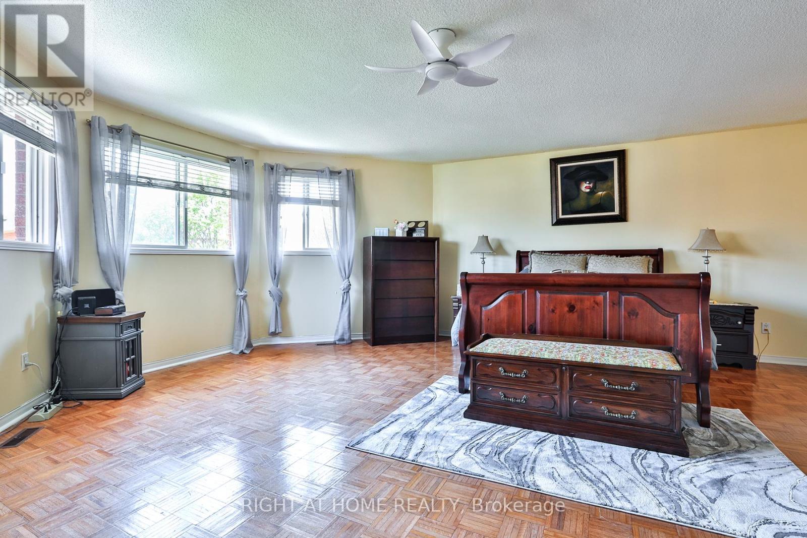 3392 Water Lily Court, Mississauga, Ontario  L5N 6B5 - Photo 21 - W13094322