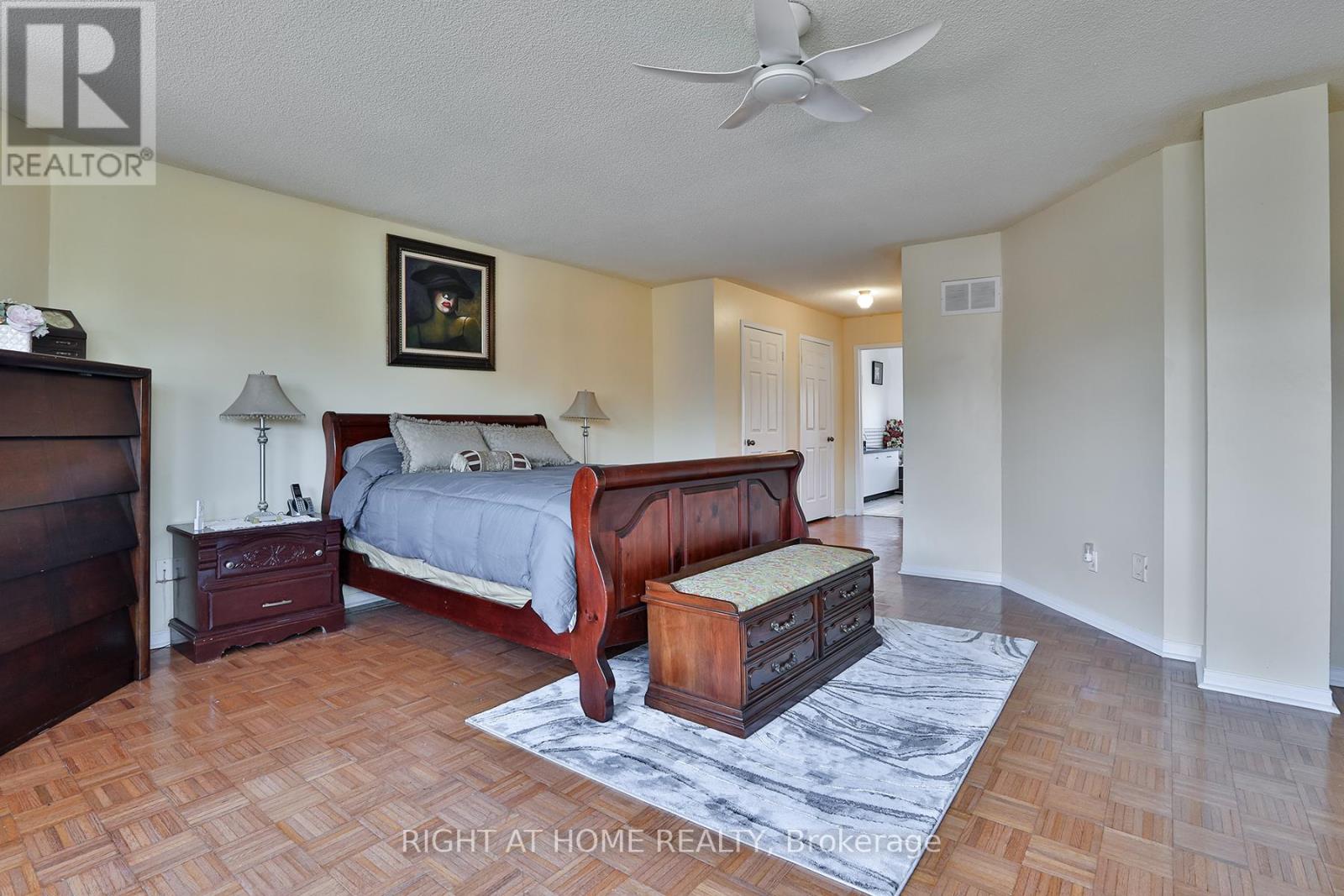3392 Water Lily Court, Mississauga, Ontario  L5N 6B5 - Photo 22 - W13094322