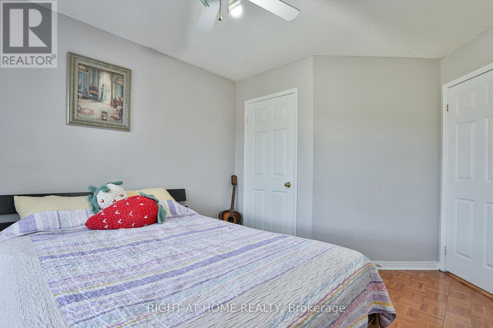 3392 Water Lily Court, Mississauga, Ontario  L5N 6B5 - Photo 25 - W13094322