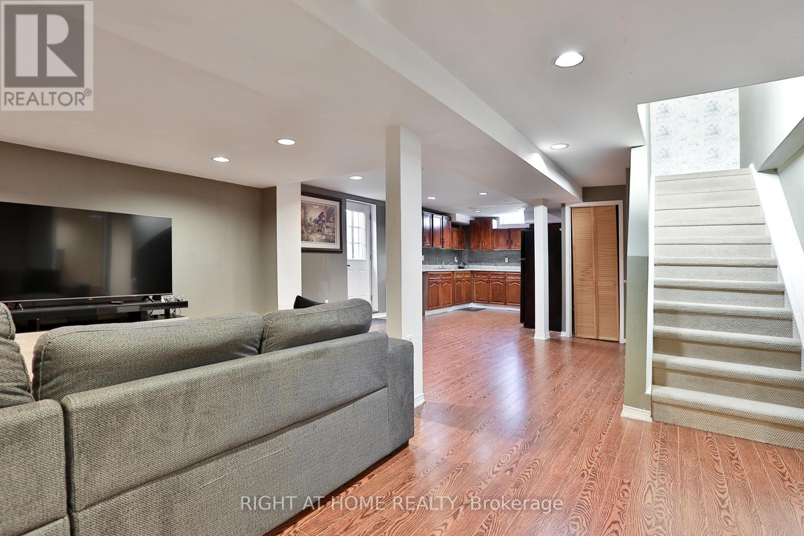 3392 Water Lily Court, Mississauga, Ontario  L5N 6B5 - Photo 29 - W13094322