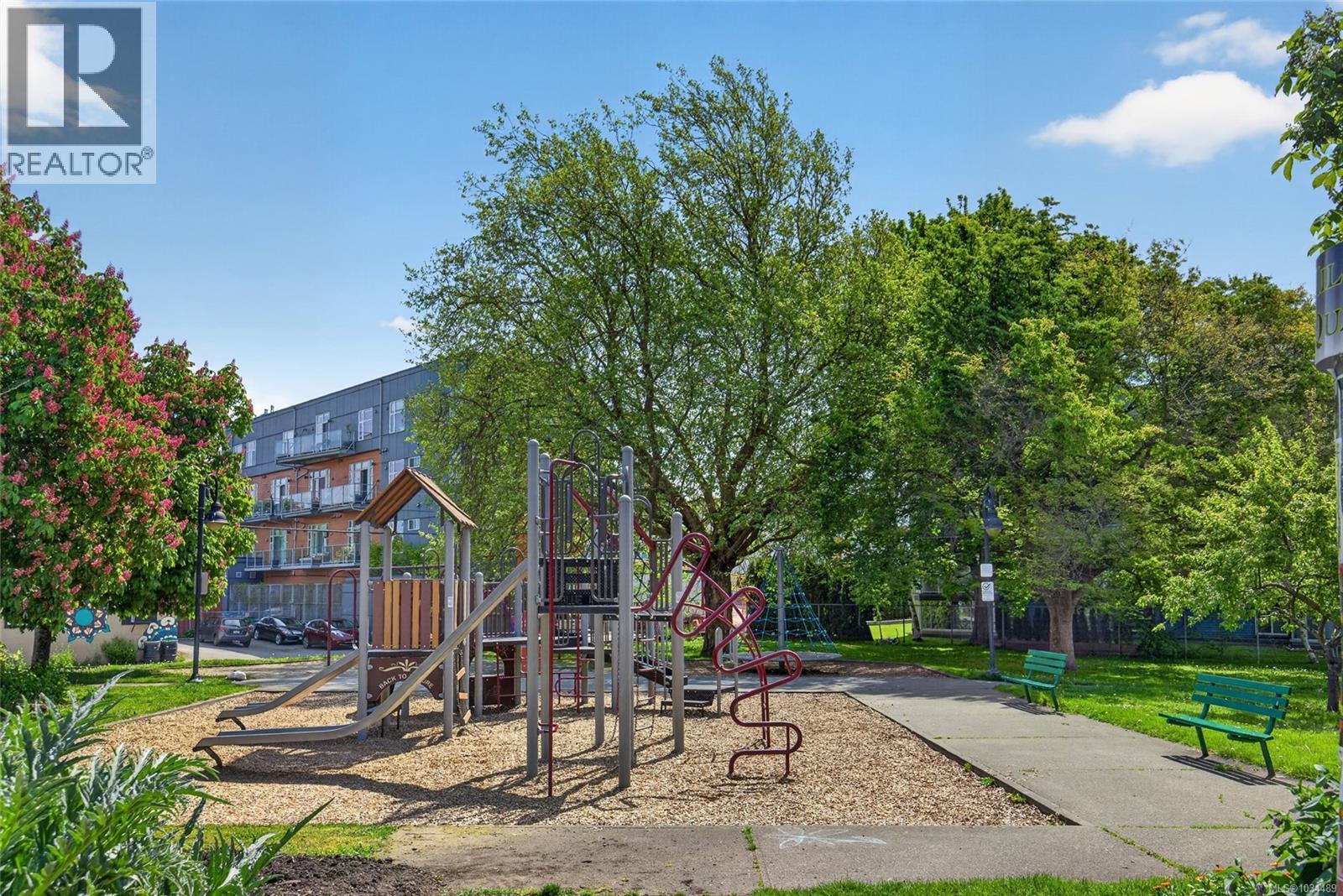 108 2560 Wark St, Victoria, British Columbia  V8T 4G8 - Photo 36 - 1034489