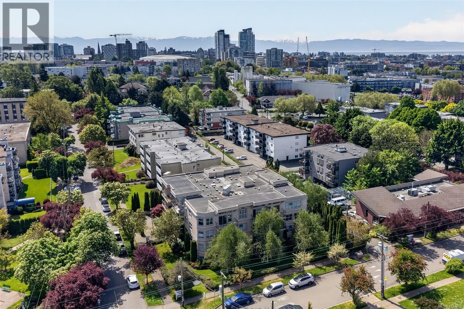 108 2560 Wark St, Victoria, British Columbia  V8T 4G8 - Photo 32 - 1034489