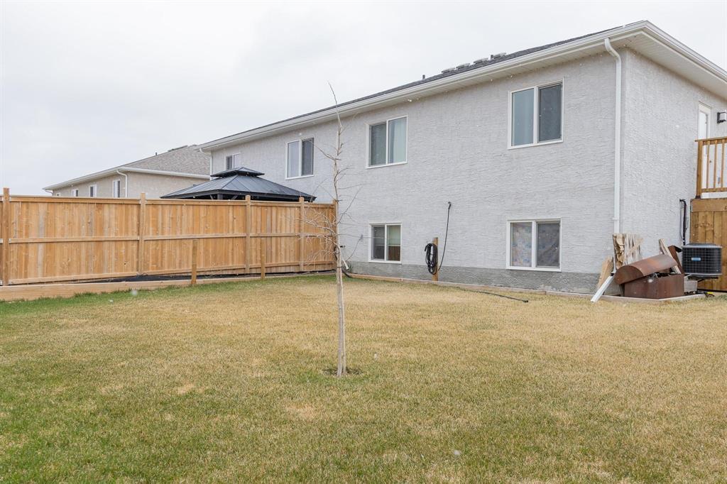 9 Imperial Crescent, Steinbach, Manitoba  R5G 2T7 - Photo 32 - 202609477