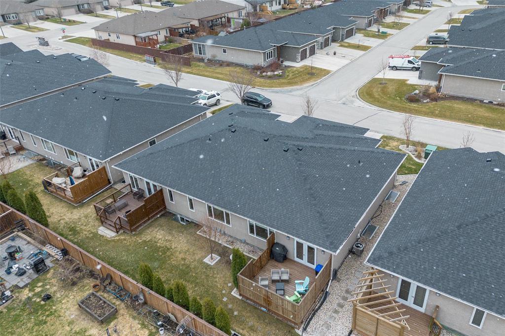 15 Berkeley Bend, Steinbach, Manitoba  R5G 2K4 - Photo 48 - 202609694