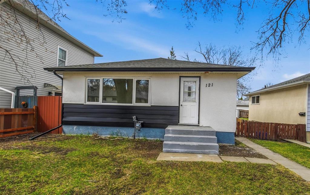 121 McMeans Avenue W, winnipeg, Manitoba
