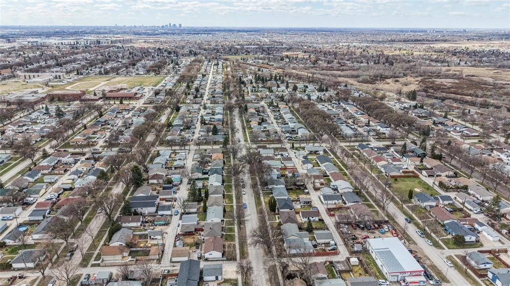 121 Mcmeans Avenue W, Winnipeg, Manitoba  R2C 2J4 - Photo 24 - 202609710