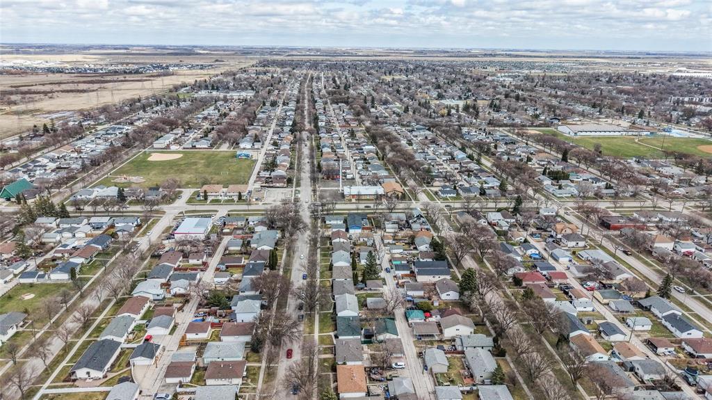 121 Mcmeans Avenue W, Winnipeg, Manitoba  R2C 2J4 - Photo 27 - 202609710