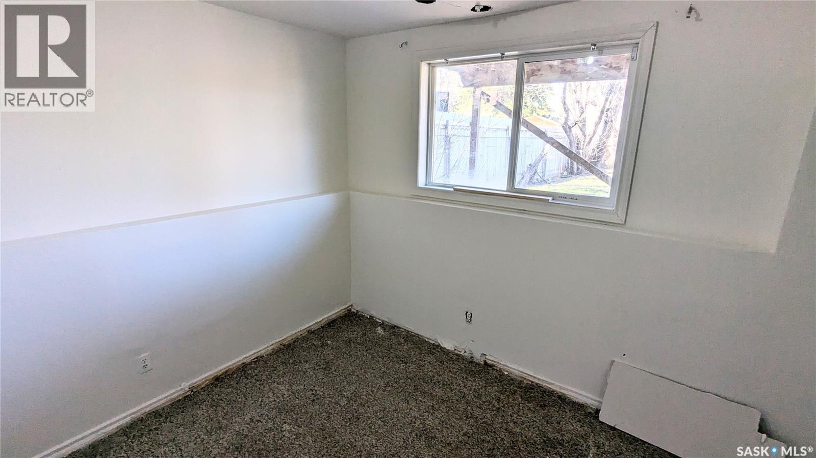 409 U Avenue S, Saskatoon, Saskatchewan  S7M 3C4 - Photo 5 - SK035027