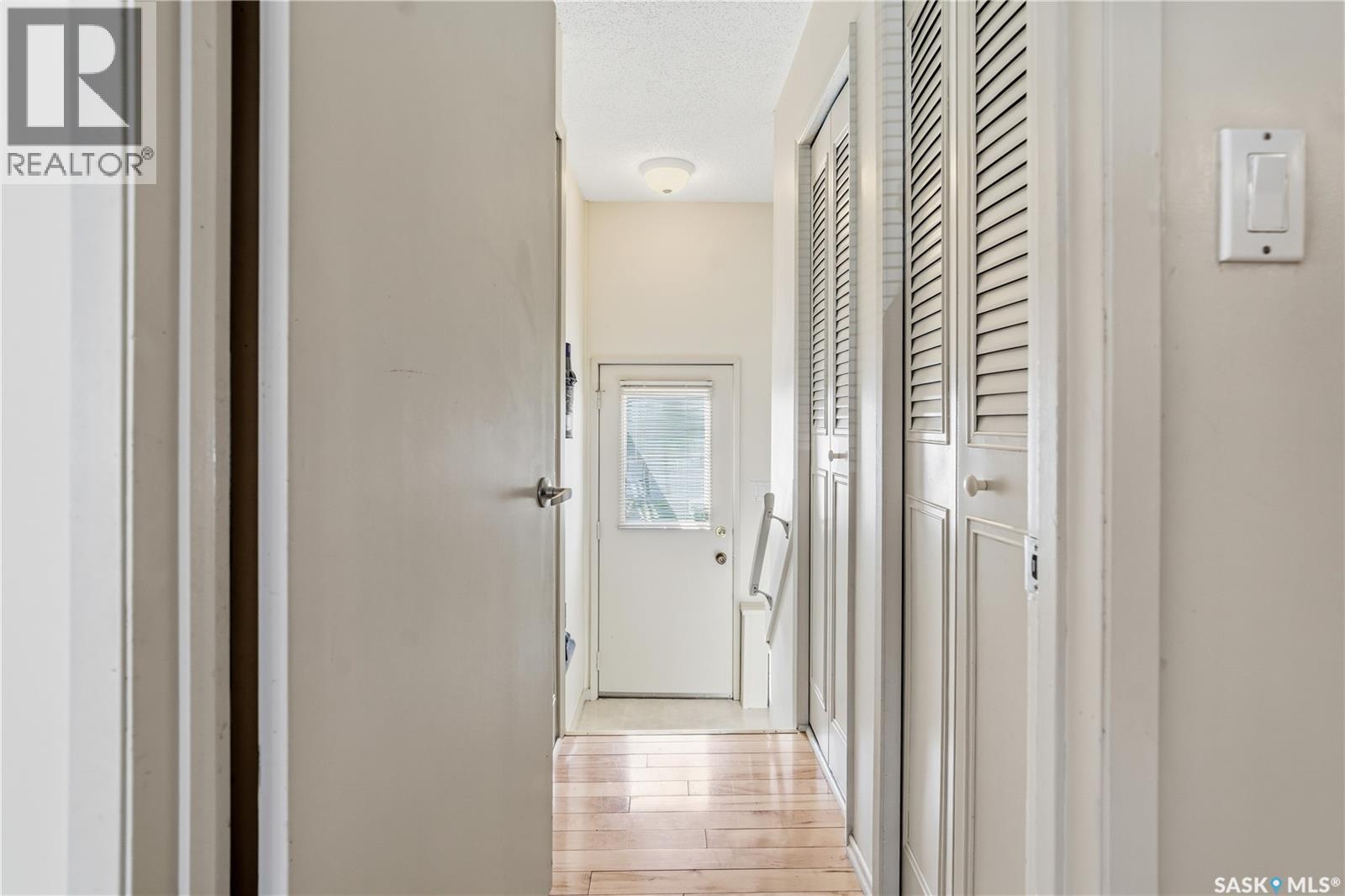 6 Selkirk Crescent, Regina, Saskatchewan  S4S 6J4 - Photo 19 - SK034970