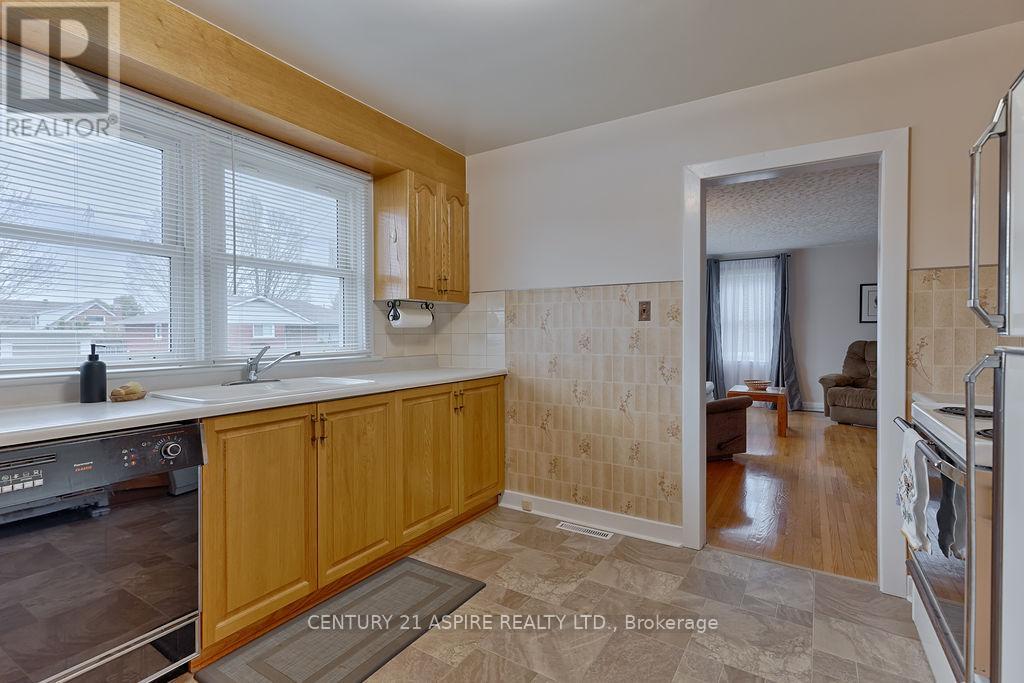 504 Wilbert Street, Pembroke, Ontario  K8A 3G6 - Photo 2 - X13094334