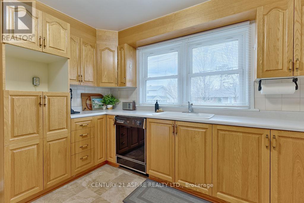 504 Wilbert Street, Pembroke, Ontario  K8A 3G6 - Photo 6 - X13094334