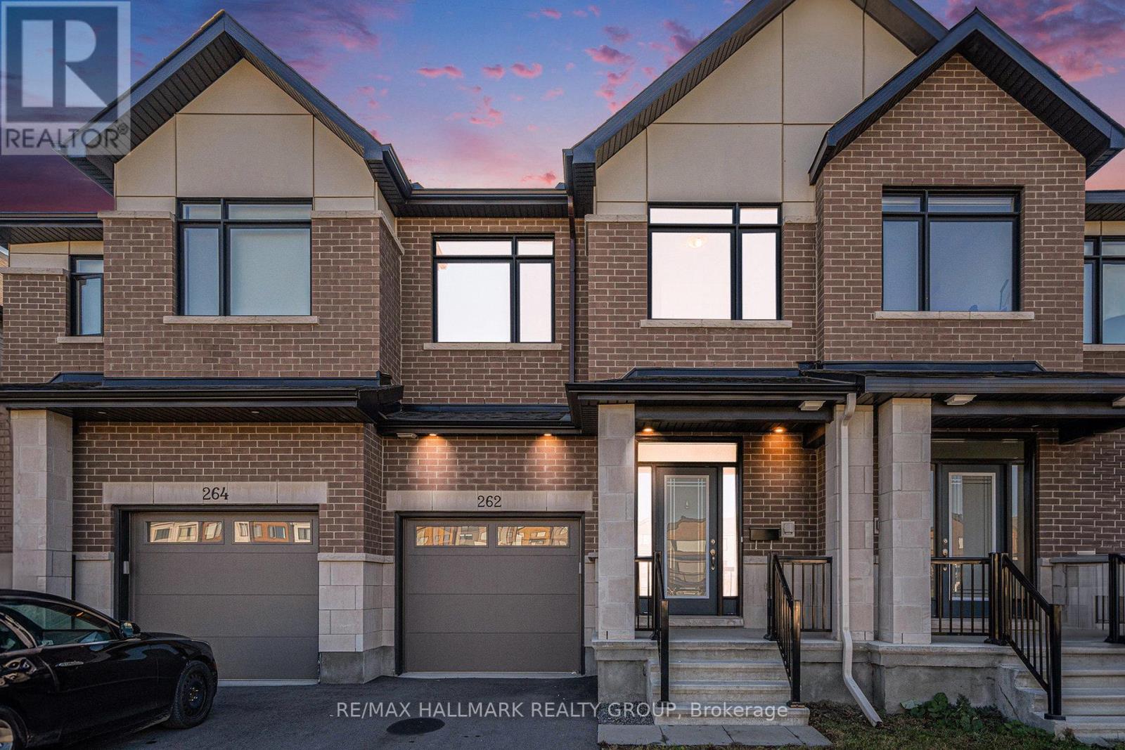 262 DARJEELING AVENUE, Ottawa, Ontario