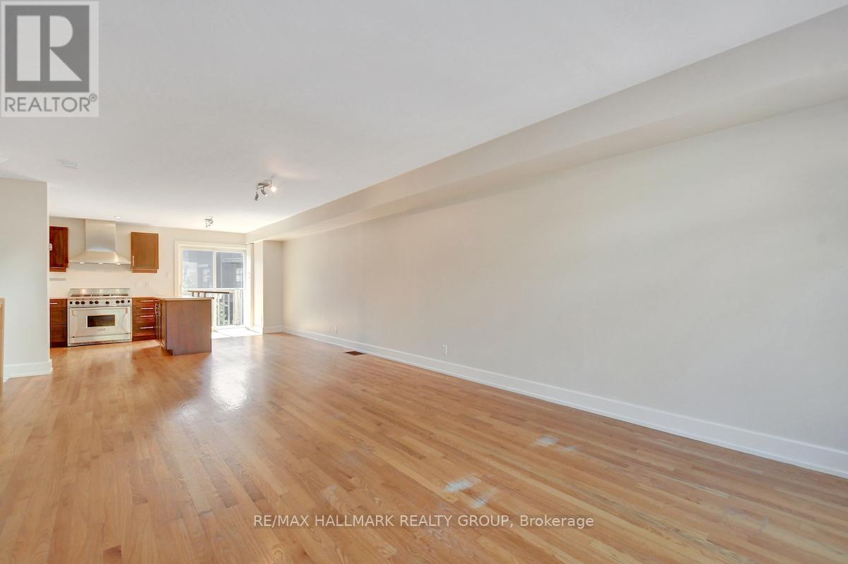 336 Boudreau Street, Ottawa, Ontario  K1L 0A7 - Photo 12 - X13094356