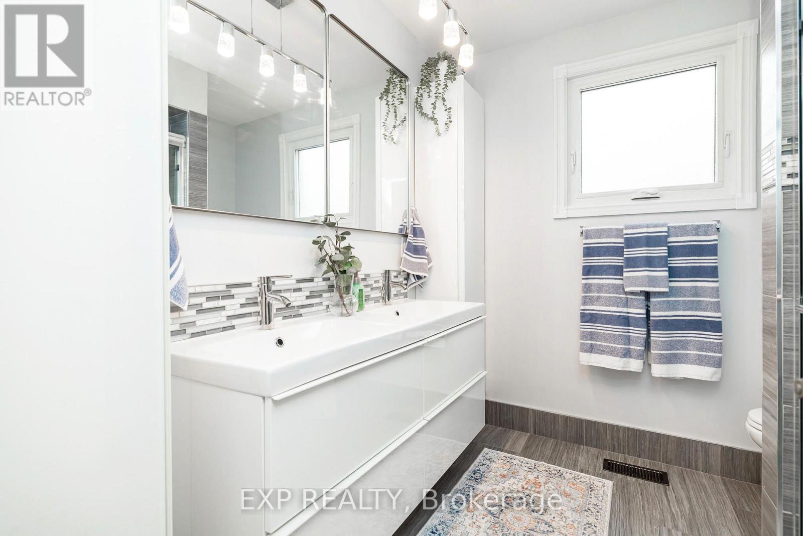 17 Erinlea Court, Ottawa, Ontario  K2E 7C8 - Photo 35 - X13094390