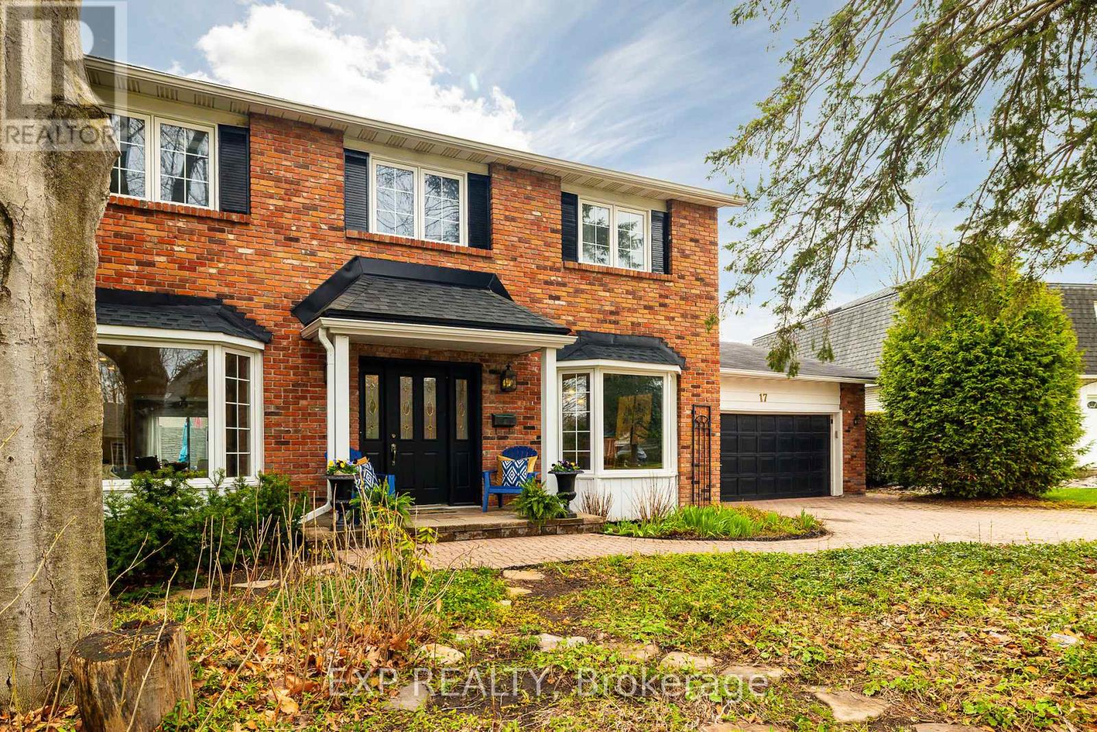 17 Erinlea Court, Ottawa, Ontario  K2E 7C8 - Photo 4 - X13094390
