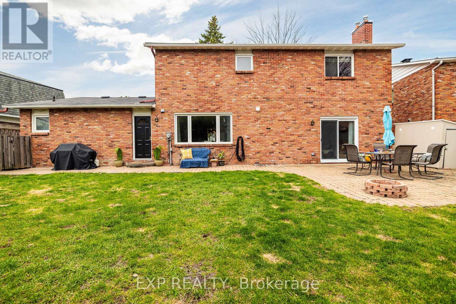 17 Erinlea Court, Ottawa, Ontario  K2E 7C8 - Photo 6 - X13094390