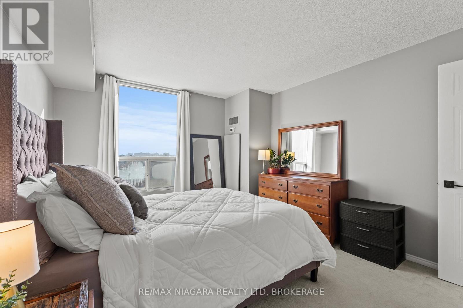 601 - 81 Scott Street, St. Catharines, Ontario  L2N 7L5 - Photo 20 - X13094398
