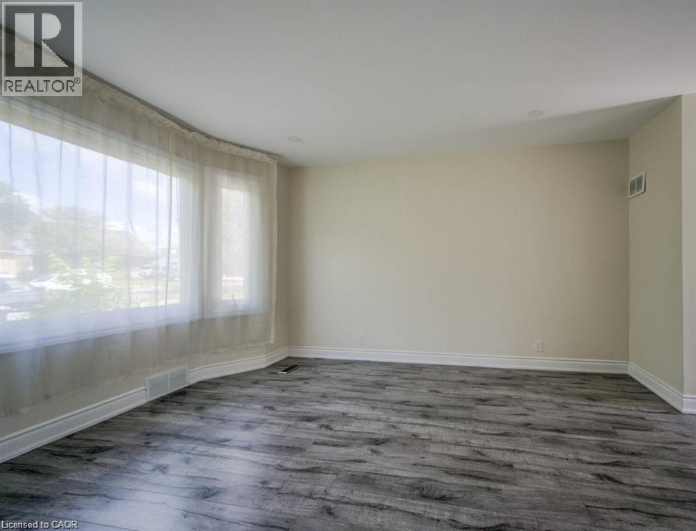 33 Sixth Avenue, Kitchener, Ontario  N2C 1P9 - Photo 7 - 40826984