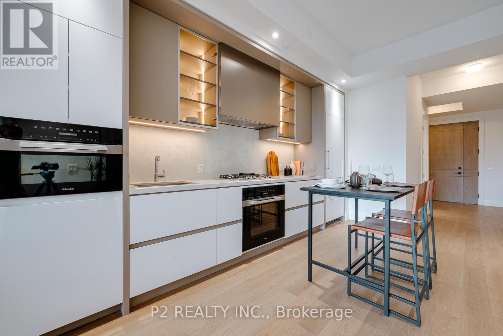 409 - 2 Forest Hill Road, Toronto, Ontario  M4V 2L3 - Photo 2 - C13094392