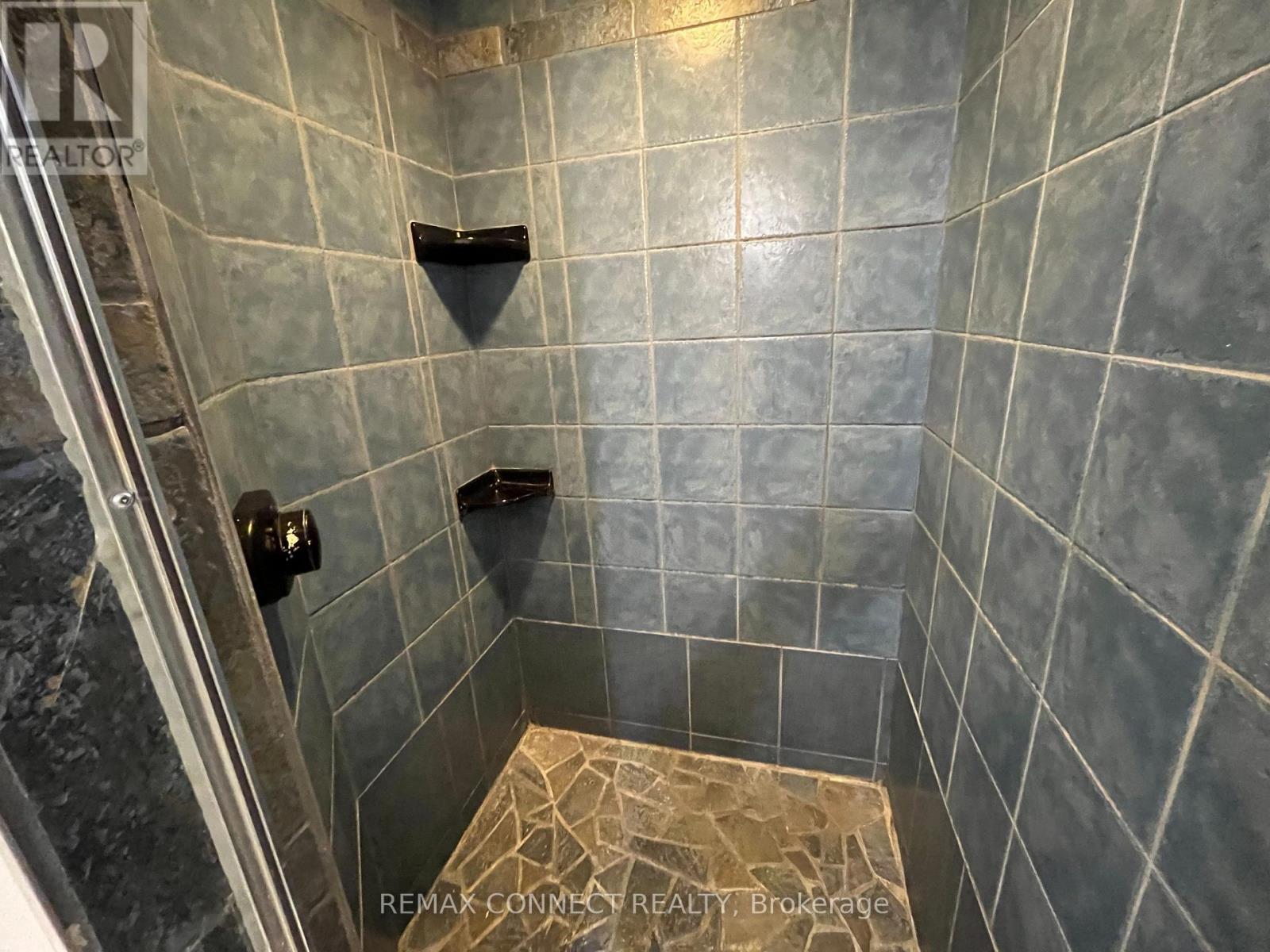 12 Brock Street, Ajax, Ontario  L1S 1T1 - Photo 38 - E13094374